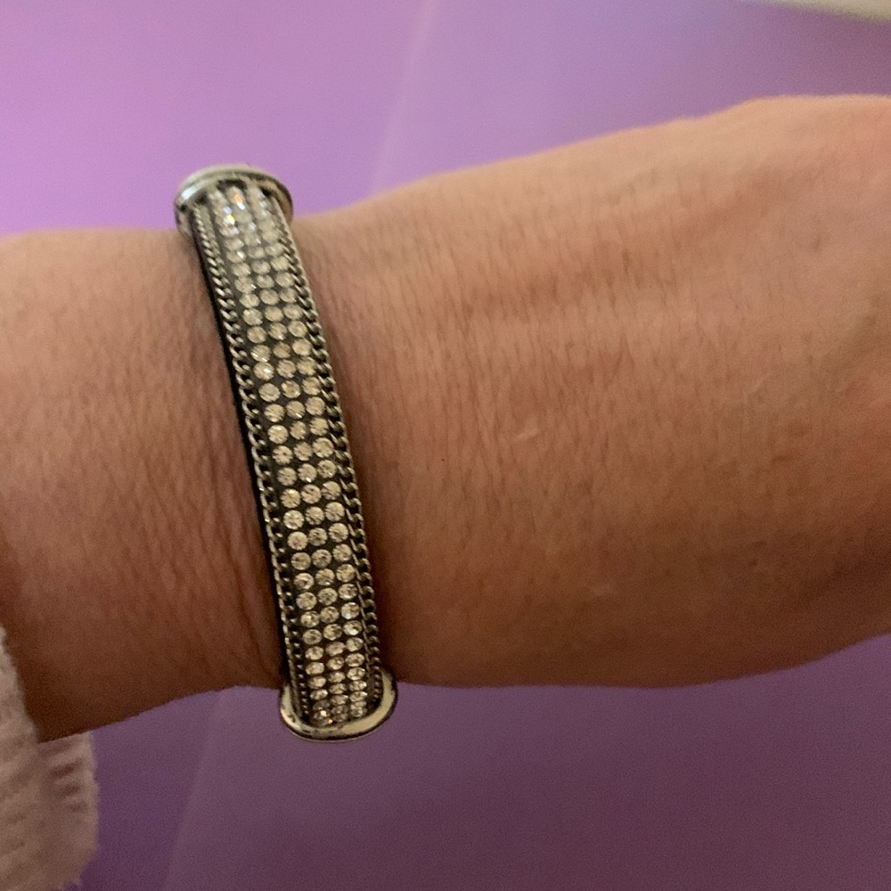 Beautiful sparkly bracelet